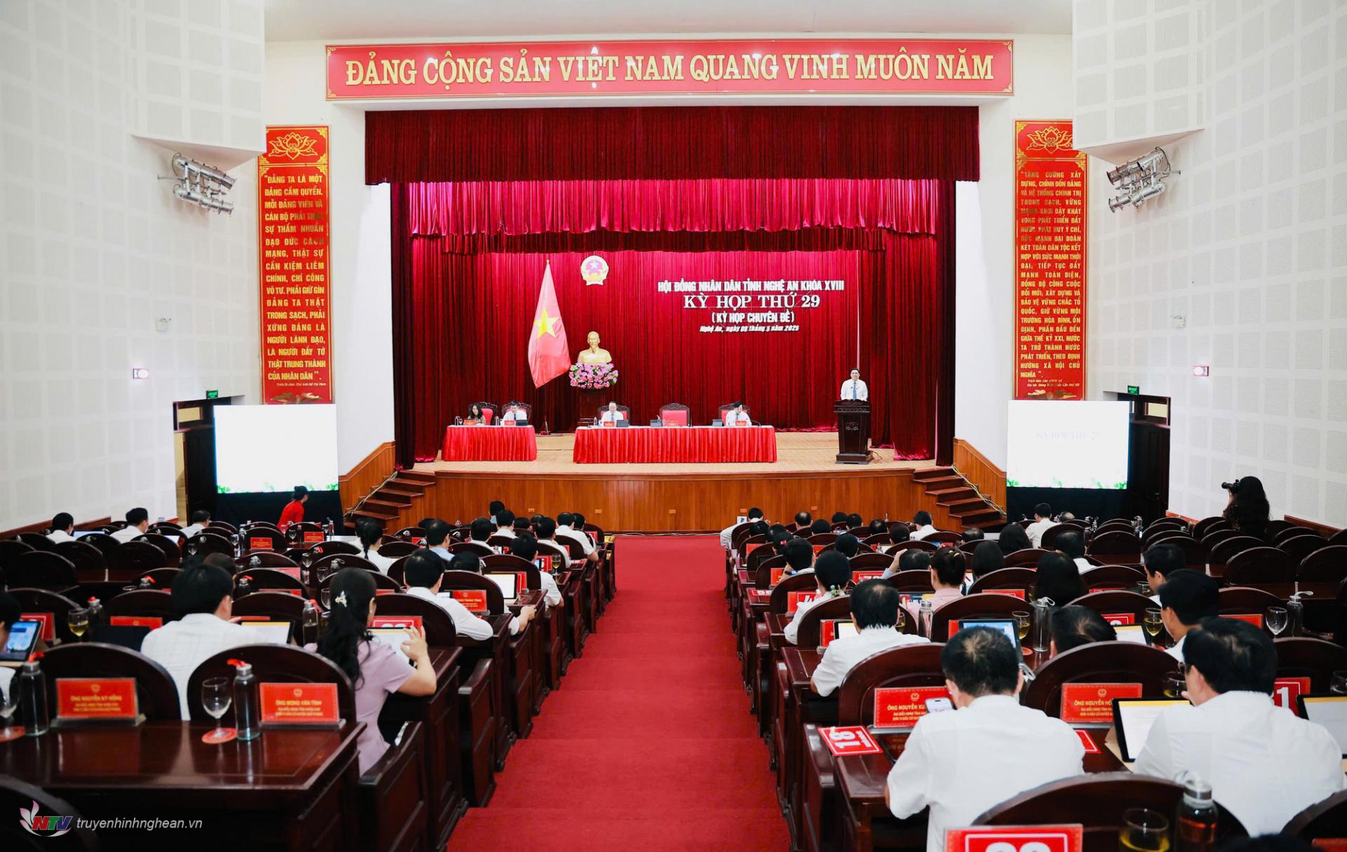 Toàn cảnh kỳ họp thứ 29, HĐND tỉnh khoá XVIII.