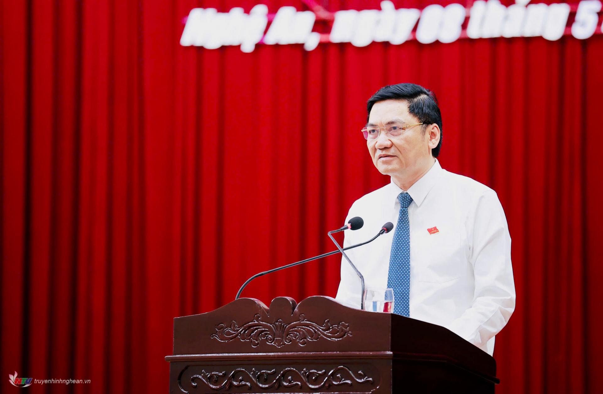 Đồng chí Hoàng Nghĩa Hiếu - Phó Bí thư Thường trực Tỉnh uỷ, Chủ tịch HĐND tỉnh phát biểu bế mạc kỳ họp.