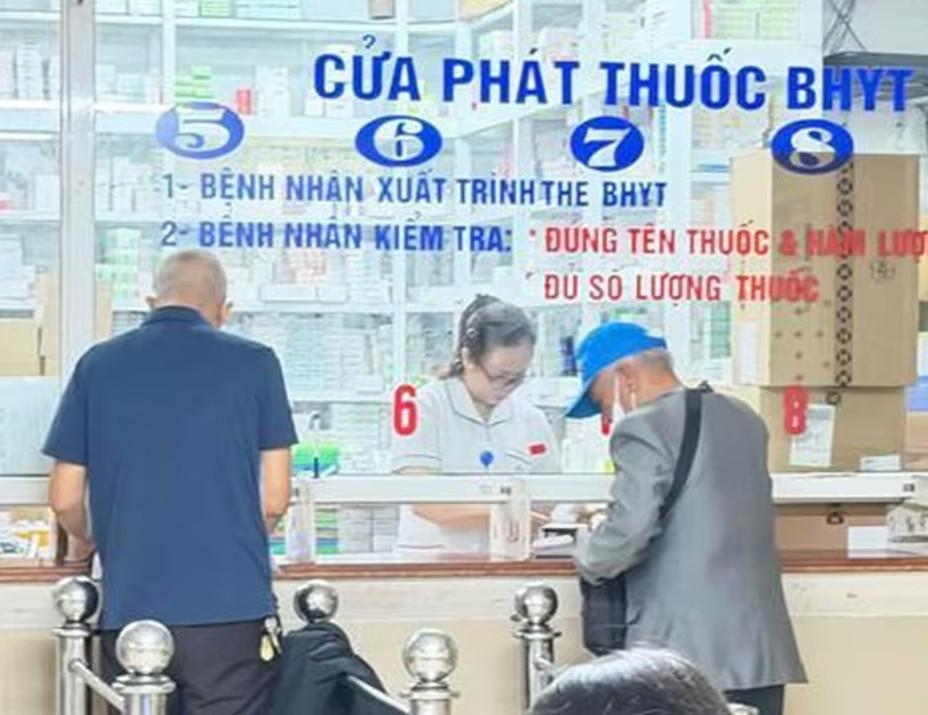 Danh mục thuốc và quyền lợi cho người bệnh BHYT đang được xem xét mở rộng