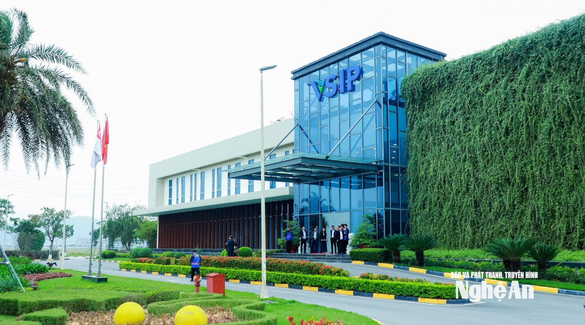 Trụ sở Công ty TNHH VSIP Nghệ An tại xã Hưng Nguyên. Ảnh: Thành Duy
