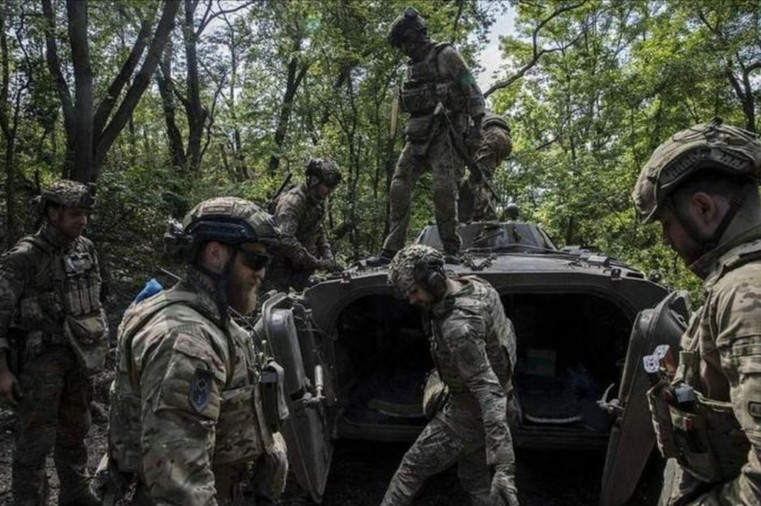 Lực lượng vũ trang Ukraine ở tiền tuyến phía Nam Bakhmut, Ukraine. Ảnh: New York Times