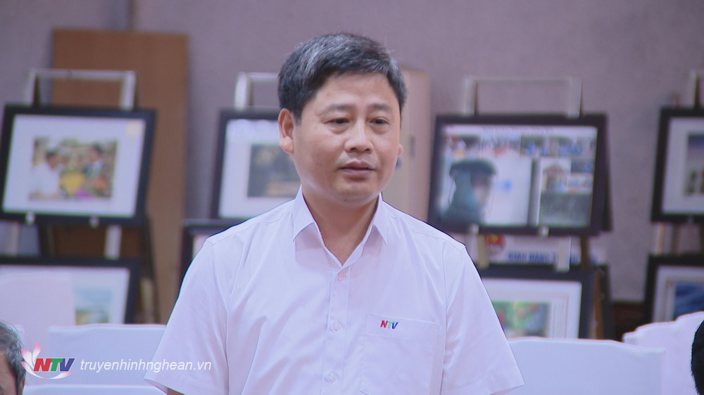 Đồng chí Trần Minh Ngọc - Giám đốc Đài PT-TH Nghệ An, Chủ tịch Hội Nhà báo tỉnh phát biểu chúc mừng.