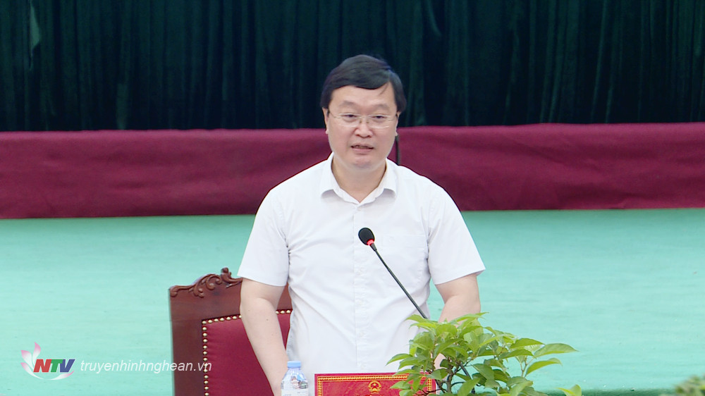 Đồng chí Nguyễn Đức Trung - Phó Bí thư Tỉnh uỷ, Chủ tịch UBND tỉnh phát biểu kết luận buổi làm việc.