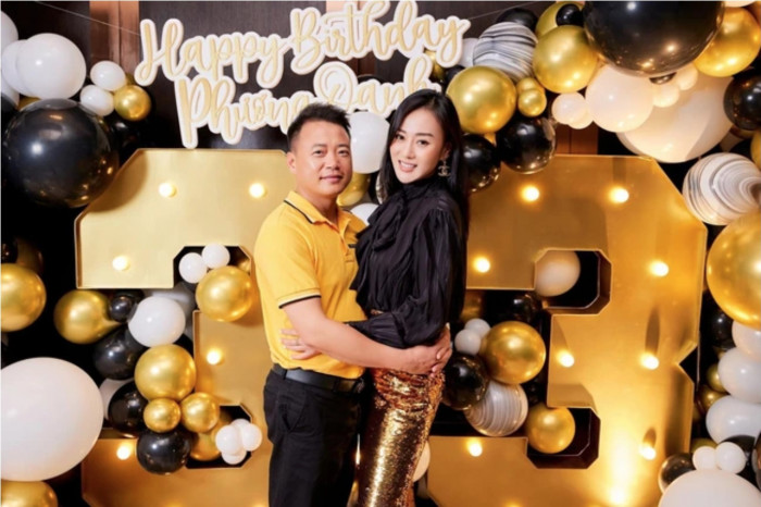 Phương Oanh và Shark Bình đã công khai hẹn hò được 10 tháng