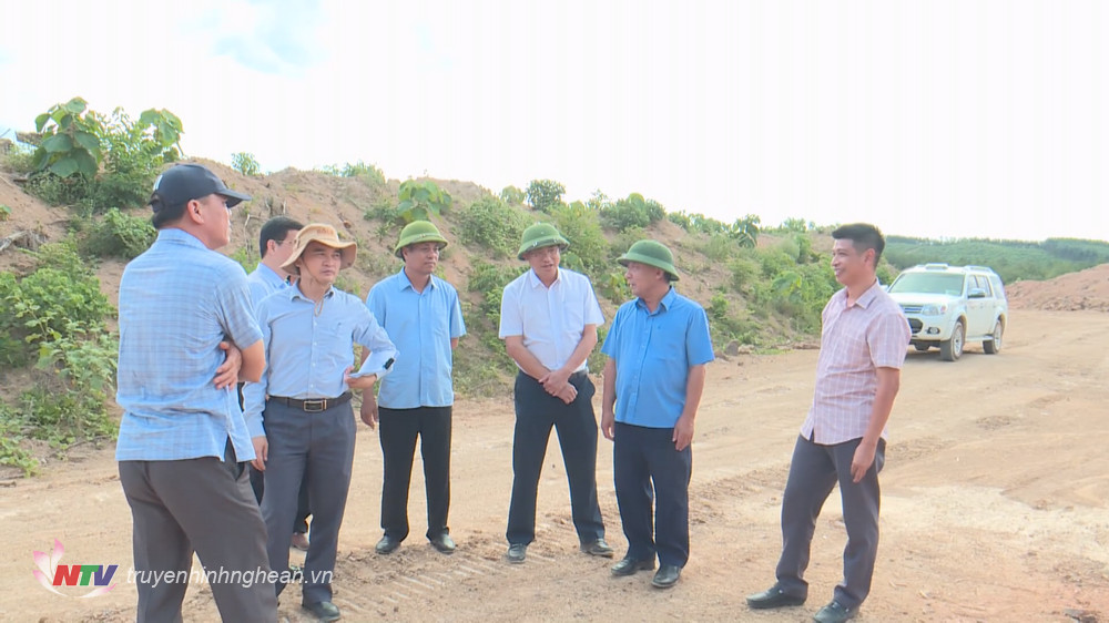 Kiểm tra hoạt động khai thác khoáng sản tại Công ty cổ phần xây lắp Giang Sơn tại xã Ngọc Sơn