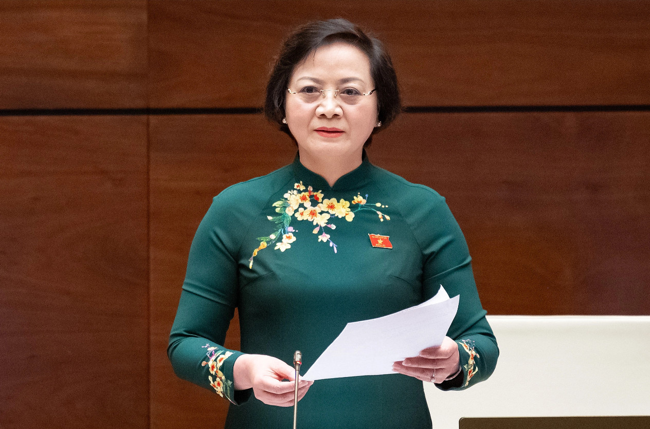 Bộ trưởng Nội vụ Phạm Thị Thanh Trà phát biểu sáng 12/6. 