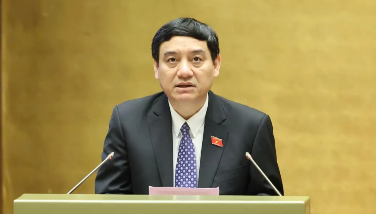 Chủ nhiệm Uỷ ban Văn hoá và Giáo dục Nguyễn Đắc Vinh. 