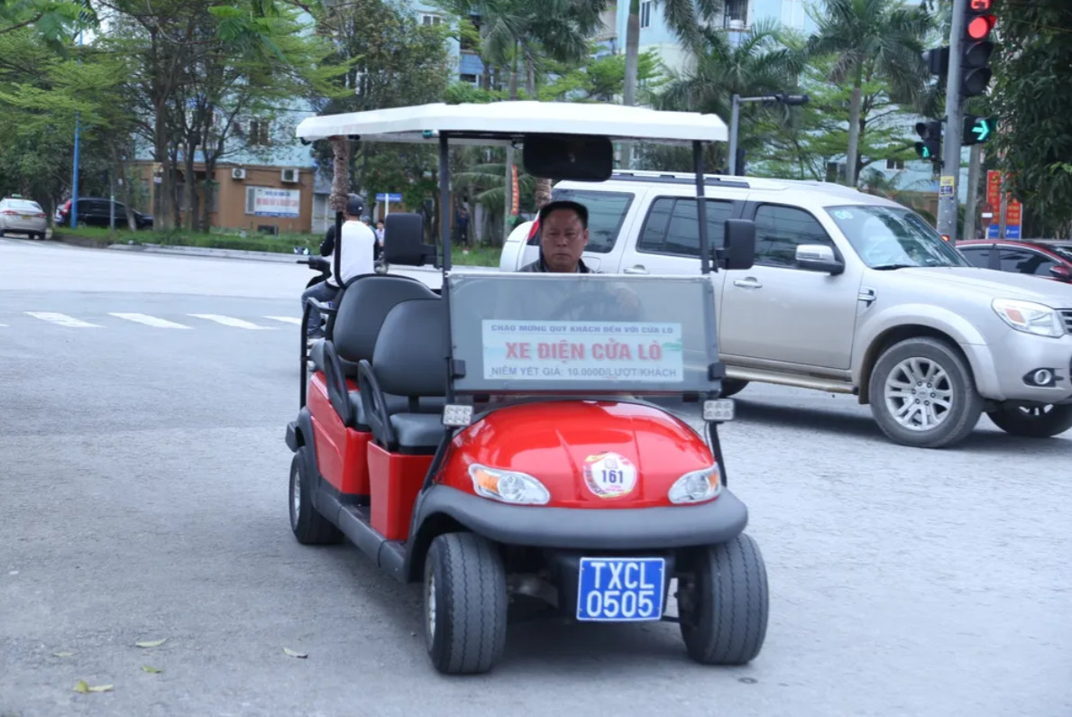 Xe điện hoạt động tại Cửa Lò