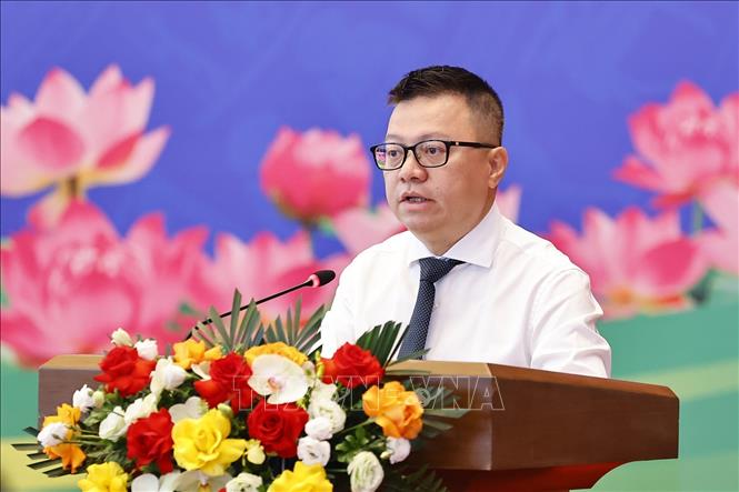 Đồng chí Lê Quốc Minh, Phó trưởng Ban Tuyên giáo và Dân vận Trung ương, Tổng Biên tập Báo Nhân Dân, Chủ tịch Hội Nhà báo Việt Nam phát biểu. 