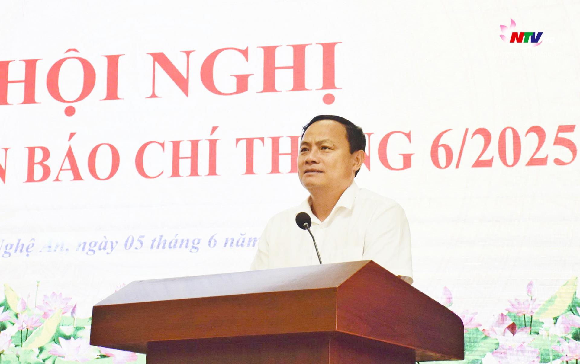 Đồng chí Phạm Ngọc Cảnh - Phó trưởng Ban Tuyên giáo và Dân vận Tỉnh uỷ nêu định hướng trong tuyên truyền tháng 6/2025.