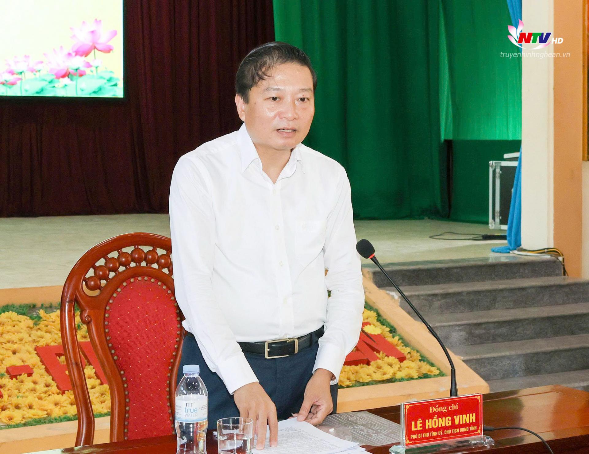 Chủ tịch UBND tỉnh Lê Hồng Vinh phát biểu tại cuộc làm việc.