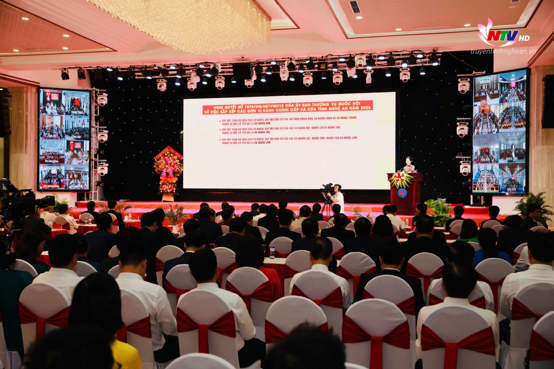 Toàn cảnh buổi lễ.