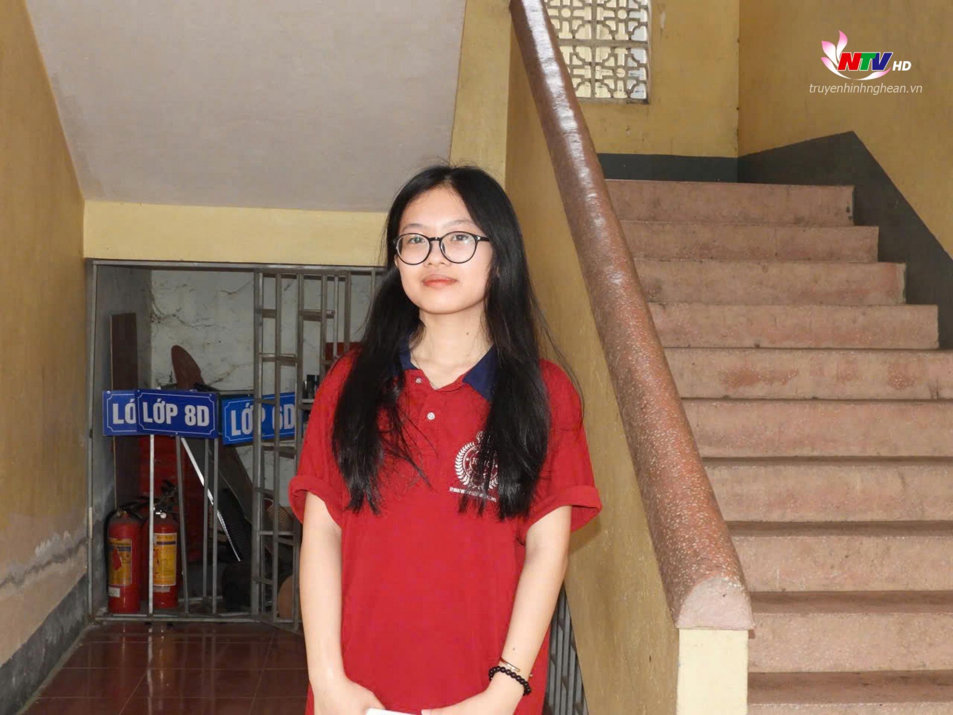 Hà Vy xếp thứ 5 toàn tỉnh trong kỳ thi tuyển sinh lớp 10 THPT và Thủ khoa lớp chuyên Tiếng Anh - Trung, Trường THPT chuyên Phan Bội Châu.