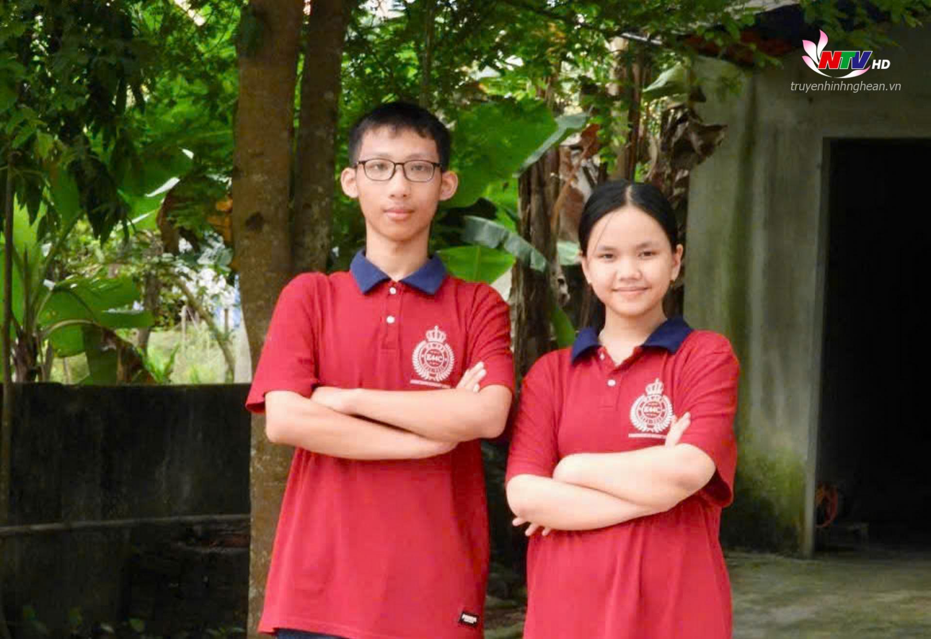 Tất Han và Băng Tâm - Đôi bạn đạt Thủ khoa và Á khoa kỳ thi tuyển sinh vào lớp 10 THPT.