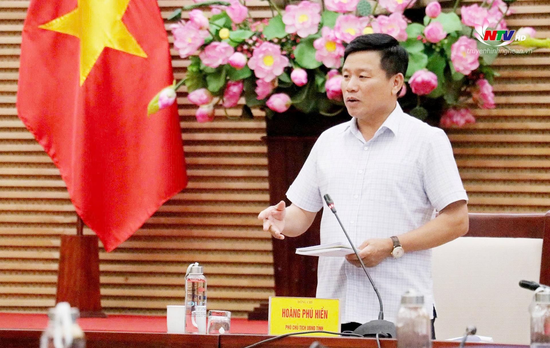 Phó Chủ tịch UBND tỉnh Hoàng Phú Hiền phát biểu kết luận.