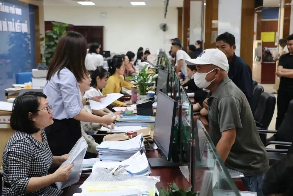 Nghệ An có 2.635 cán bộ, công chức, viên chức thuộc diện được hưởng chính sách thôi việc, nghỉ hưu trước tuổi.