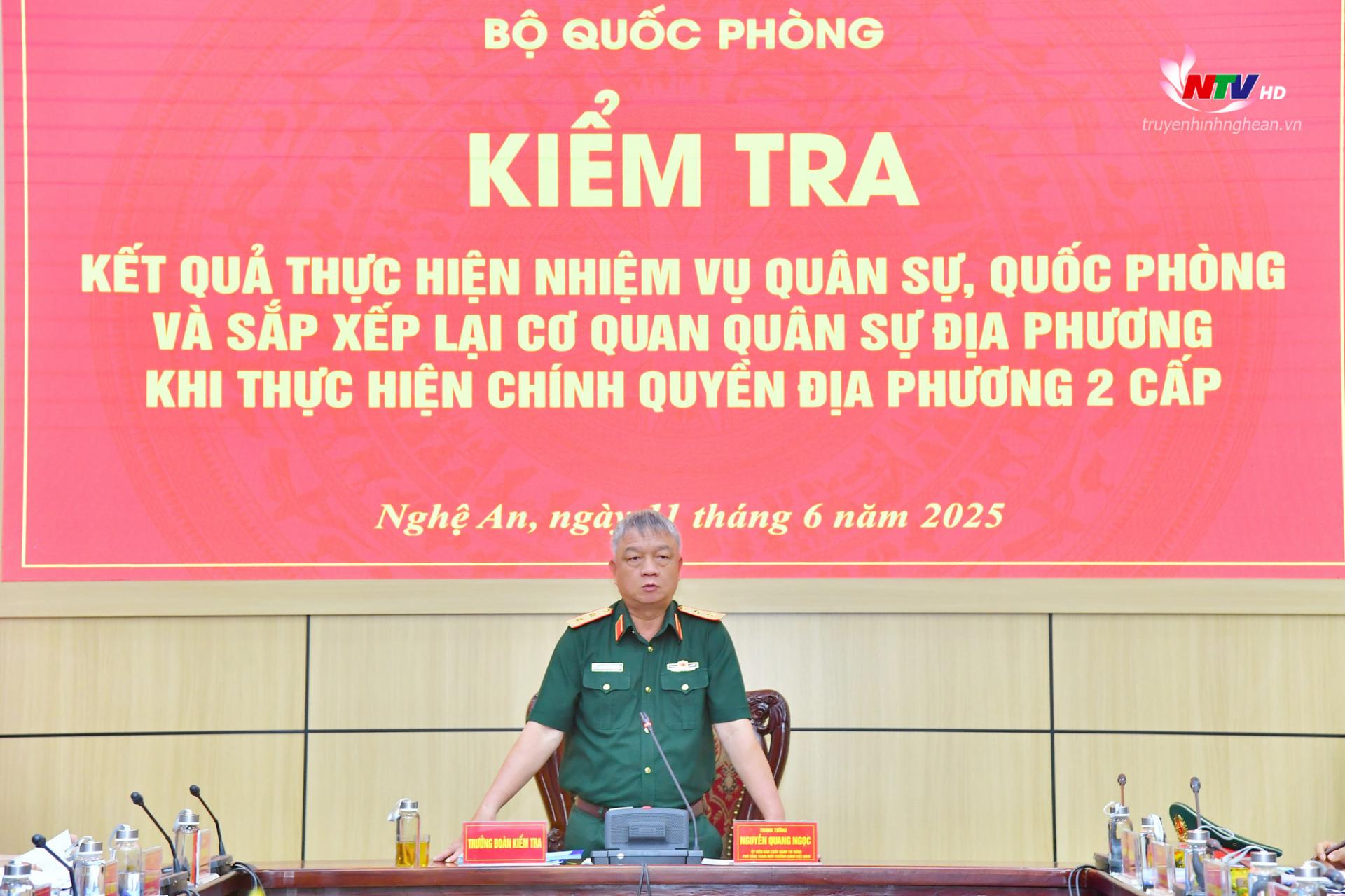 Trung tướng Nguyễn Quang Ngọc - Ủy viên Ban Chấp hành Trung ương Đảng, Phó Tổng Tham mưu trưởng Quân đội Nhân dân Việt Nam phát biểu kết luận buổi kiểm tra.