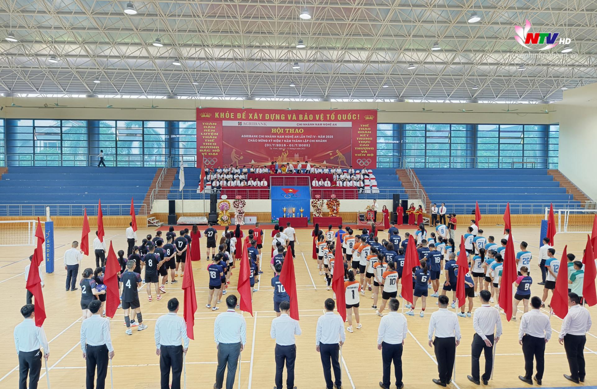 Hội thao thu hút 164 VĐV tham gia.