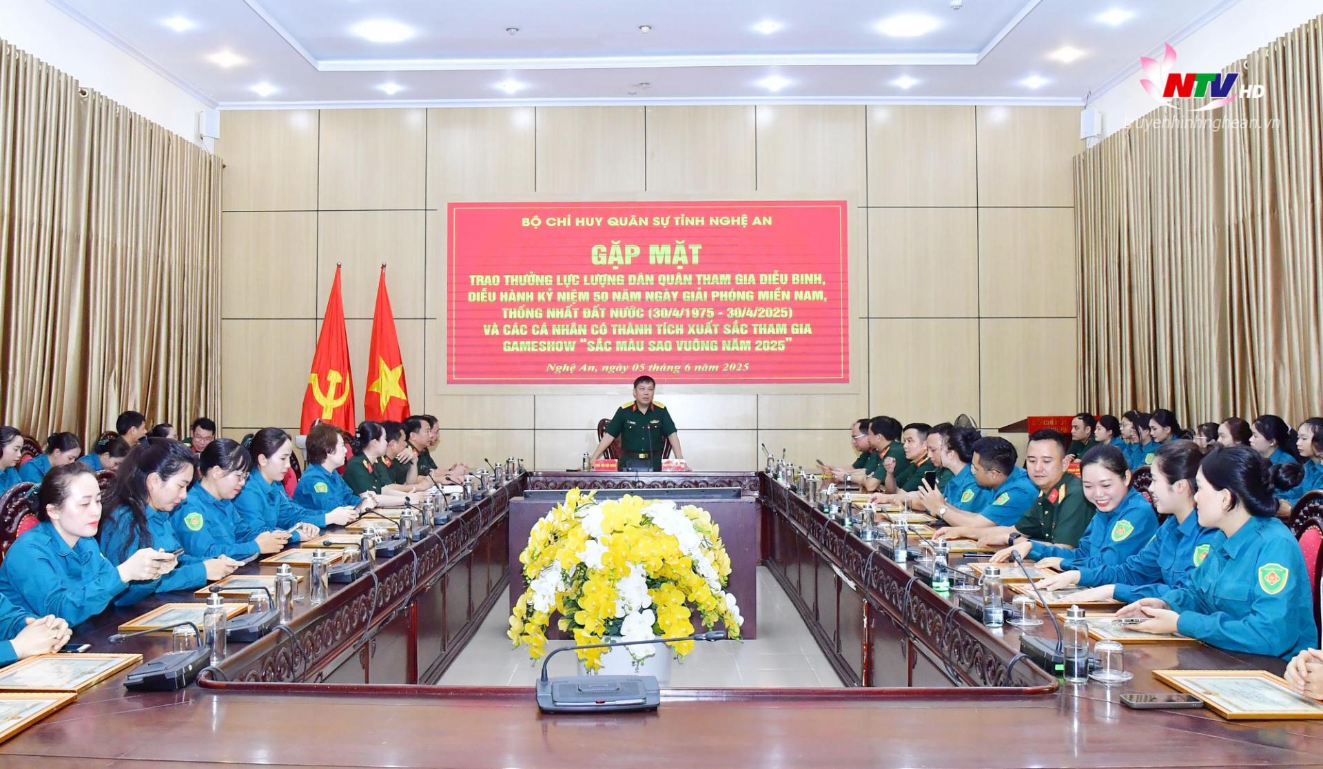 Toàn cảnh buổi gặp mặt.