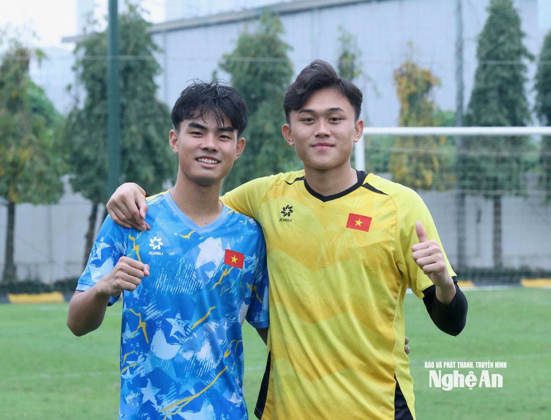Hoàng Minh Hợi (bên trái) là cái tên nhận được nhiều sự chú ý từ giới chuyên môn thời gian qua. Ảnh: Hải Hoàng
