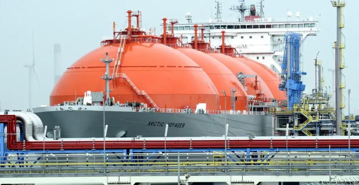 Tàu chở khí LNG. Ảnh: AFP