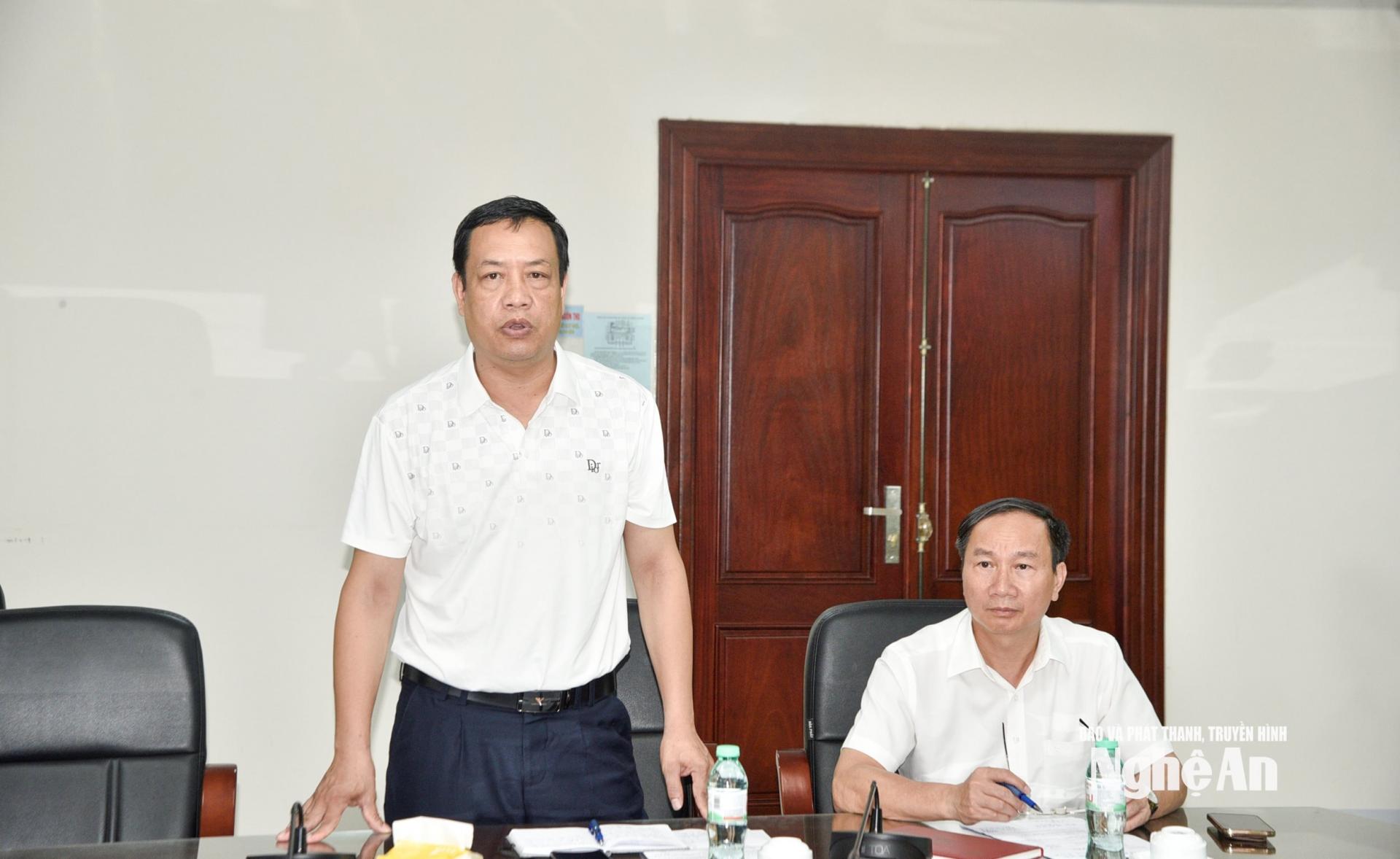 Đại diện Sở Văn hóa - Thể thao và Du lịch phát biểu tại cuộc họp. Ảnh: Minh Quân