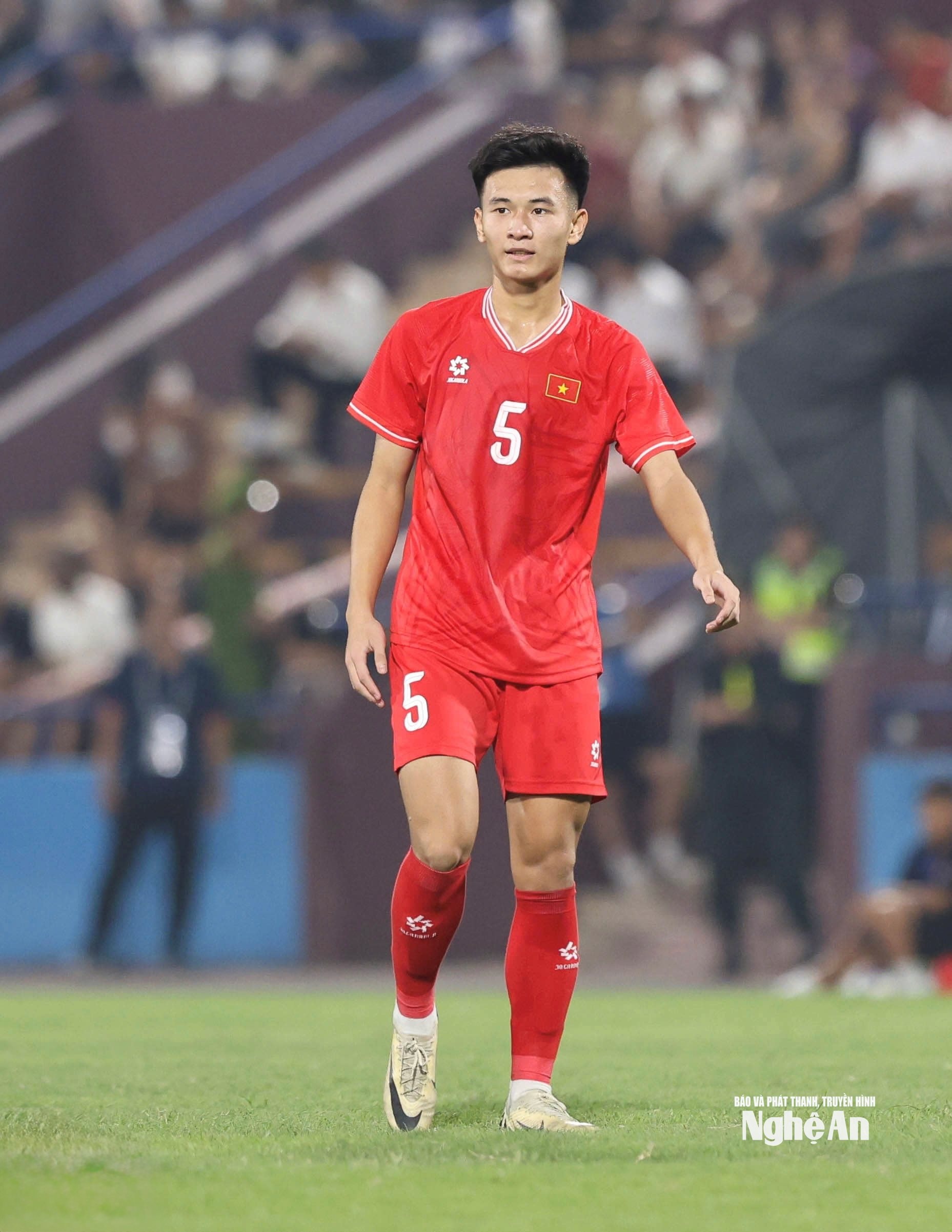 Tấn Dũng từng cùng SLNA giành Huy chương Bạc Giải U15 Quốc gia năm 2023 và ngôi Á quân Giải U19 Quốc gia năm 2025. Ảnh: Hải Hoàng