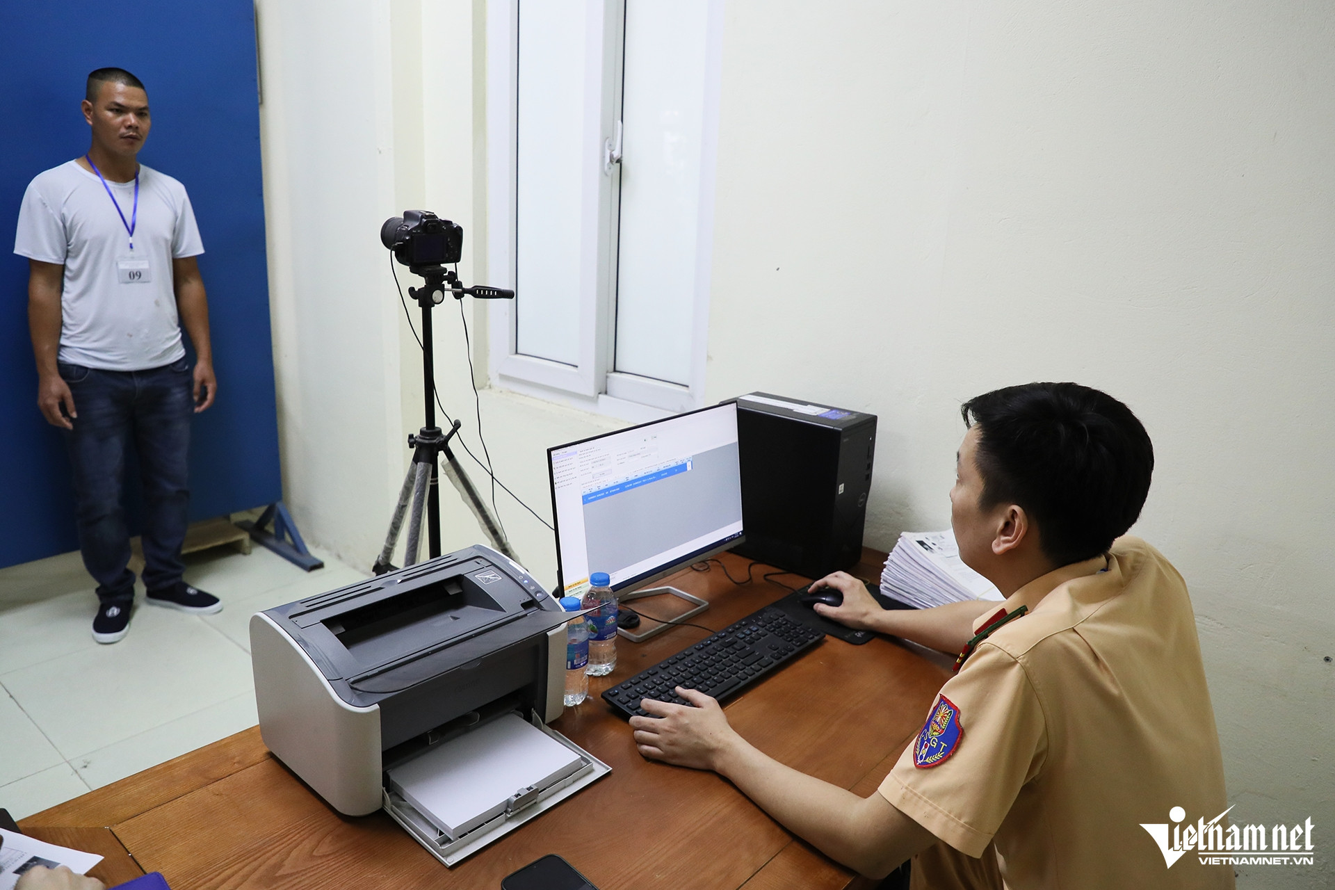 Rút ngắn 50% thời gian cấp, đổi giấy phép lái xe. Ảnh: Đình Hiếu