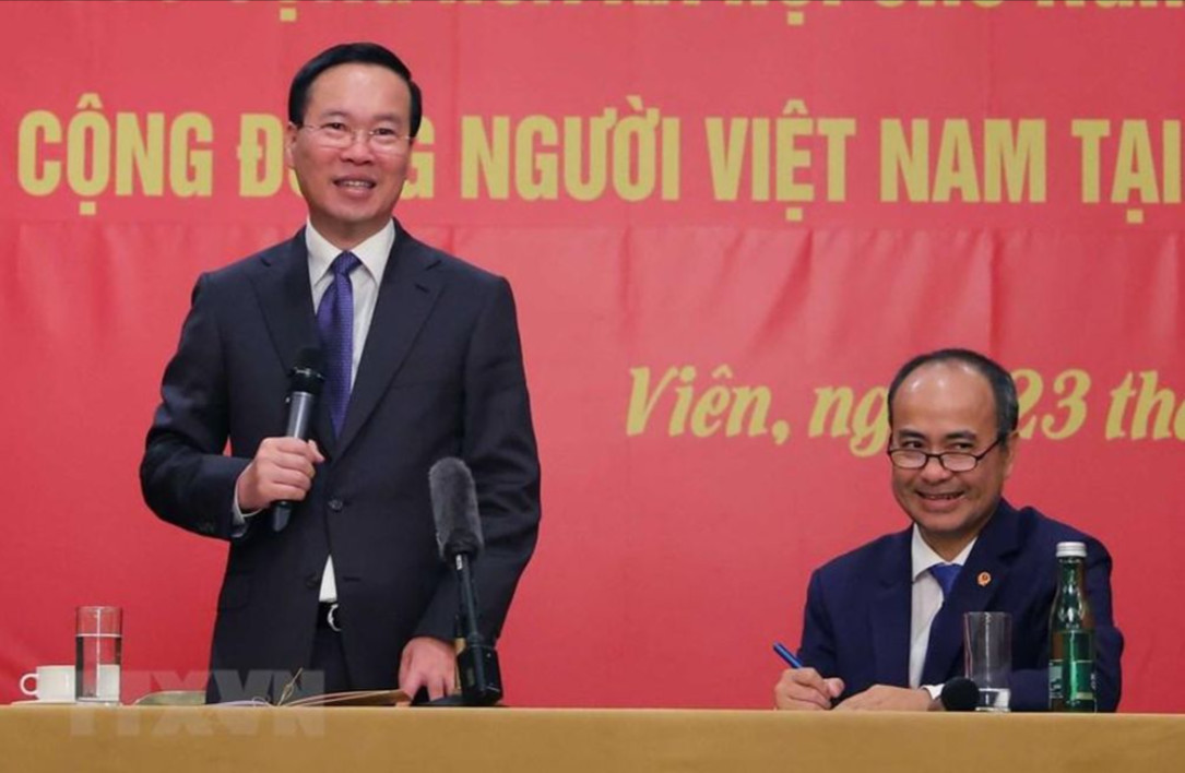 Chủ tịch nước Võ Văn Thưởng phát biểu tại cuộc gặp gỡ đại diện cộng đồng Việt Nam tại Áo và châu Âu. 