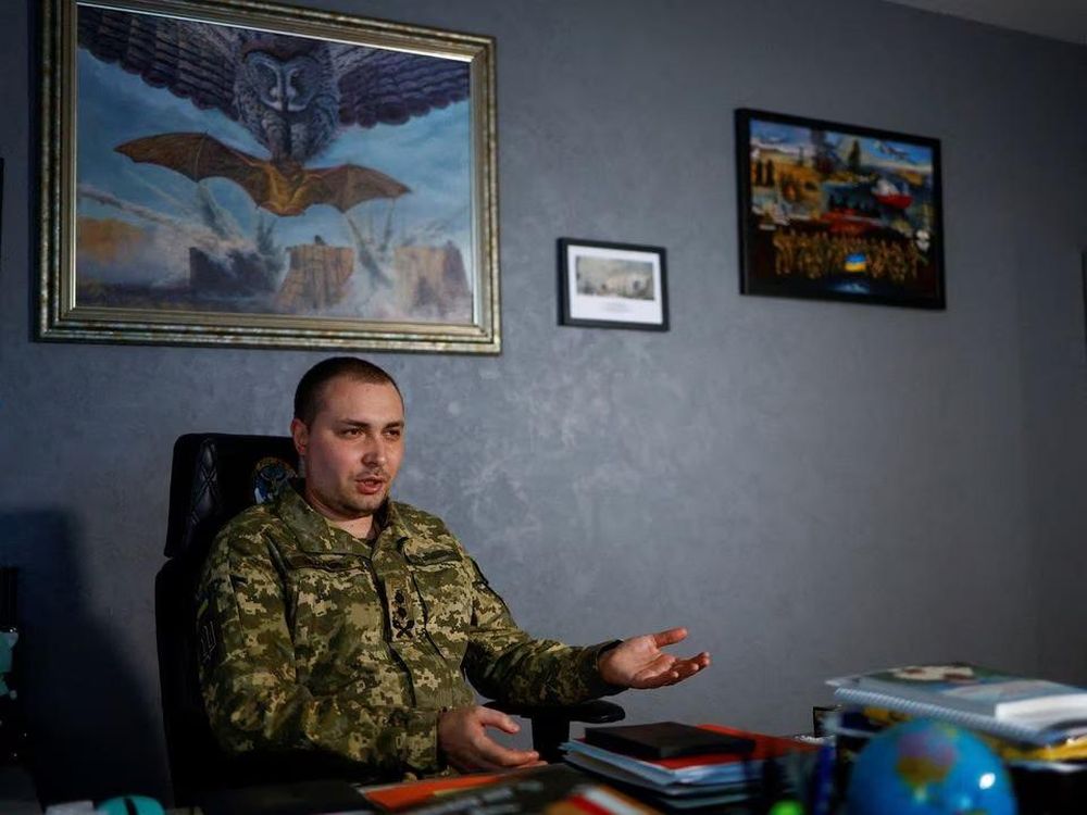 Lãnh đạo Cơ quan tình báo quân sự Ukraine (GUR) Kyrylo Budanov tại văn phòng làm việc ở Kiev. Ảnh: Reuters
