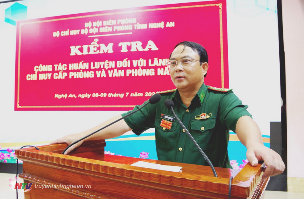 Đại tá Nguyễn Công Lực, Uỷ viên Ban chấp hành Đảng bộ tỉnh, Chỉ huy trưởng Bộ đội Biên phòng Nghệ An phát biểu chỉ đạo.