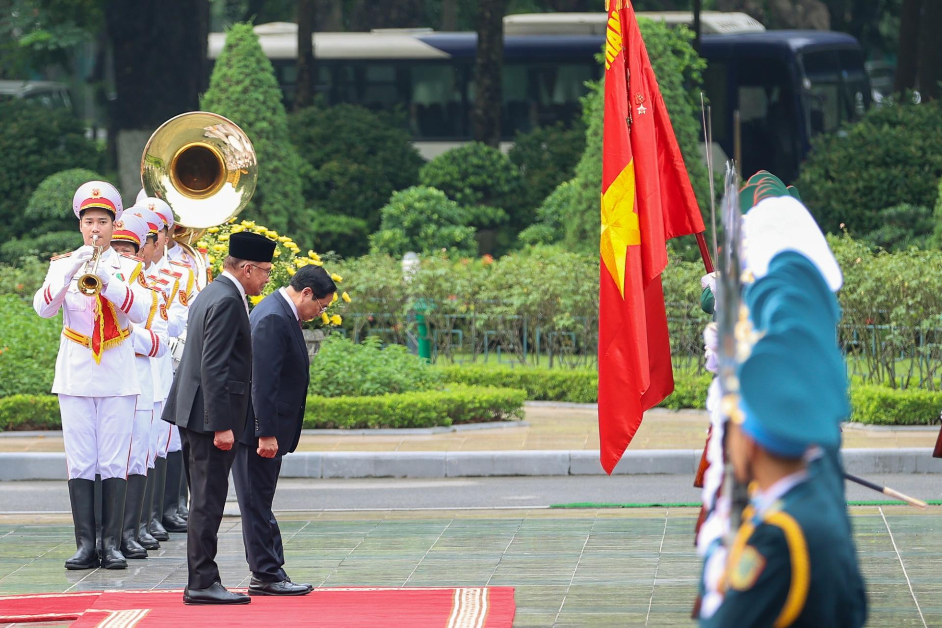 Đây là chuyến thăm chính thức đầu tiên của Thủ tướng Anwar Ibrahim tới Việt Nam kể từ khi nhậm chức vào tháng 12/2022