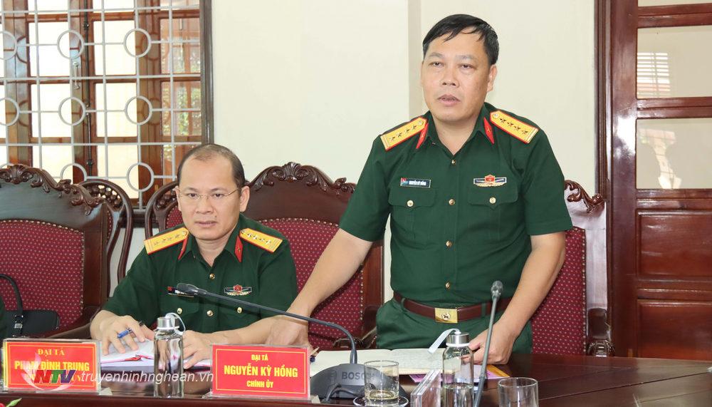 Đại tá Nguyễn Kỳ Hồng, Chính ủy Bộ chỉ huy Quân sự tỉnh phát biểu tại buổi kiểm tra