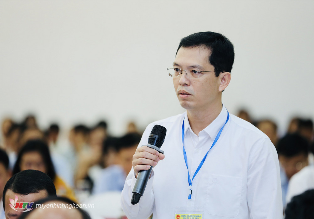 Giám đốc Sở Tài chính Trịnh Thanh Hải giải trình ý kiến, kiến nghị của đại biểu