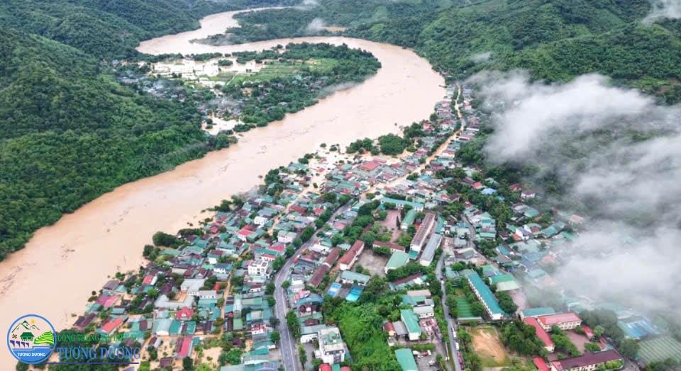 Nước sông Lam qua xã Tương Dương dân cao. Ảnh: Cổng thông tin xã Tương Dương