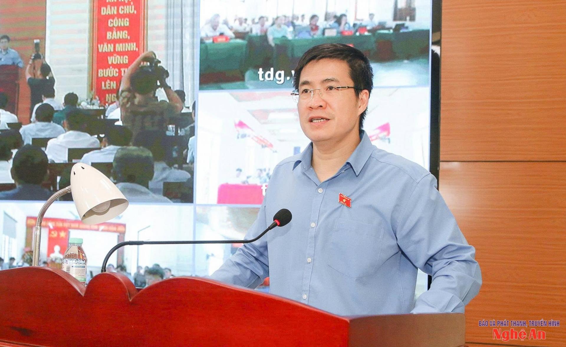 Đại biểu Quốc hội Hoàng Minh Hiếu giải trình, tiếp thu kiến nghị của cử tri.