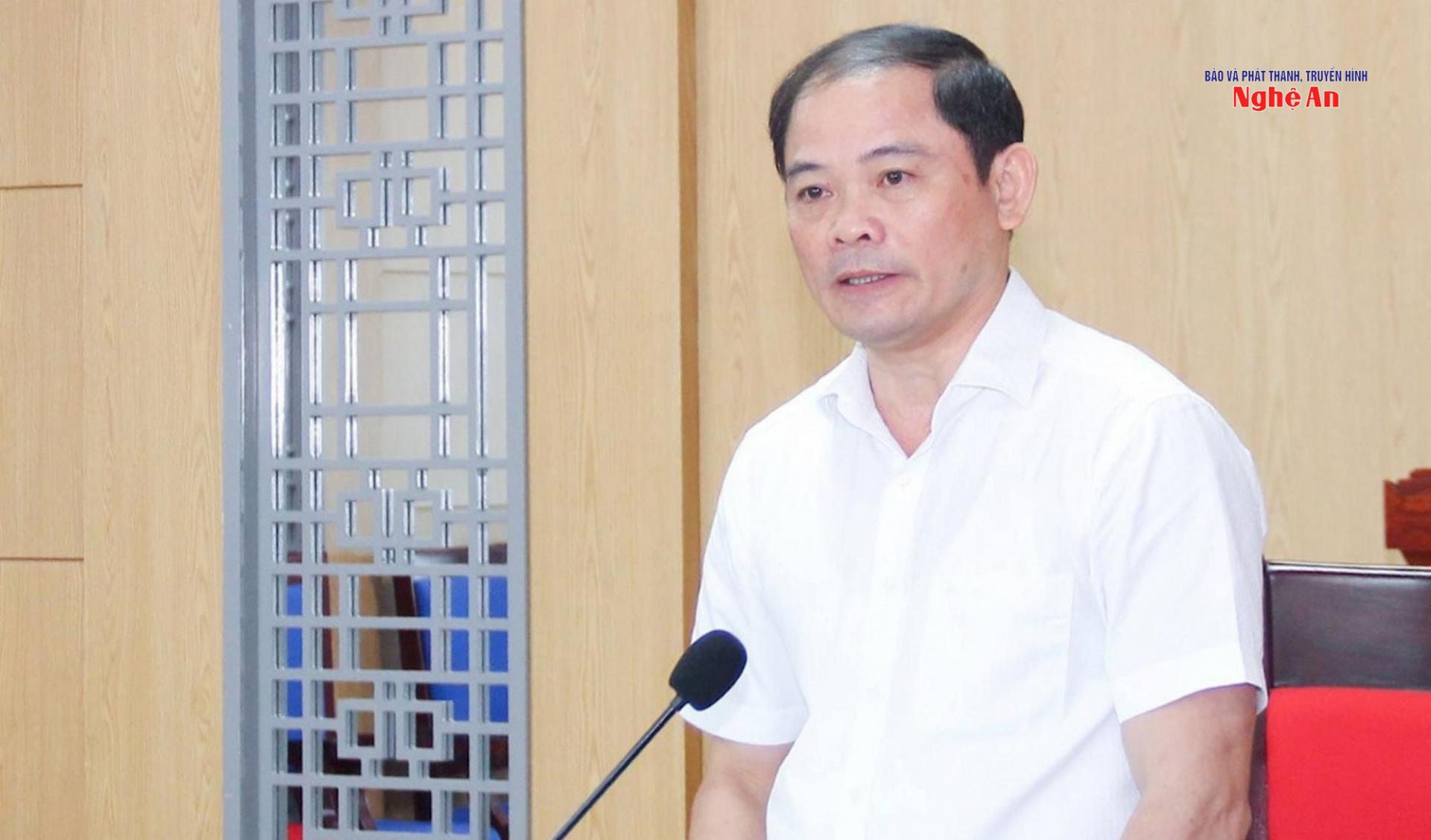 Đồng chí Phạm Thành Chung - Ủy viên Thường trực, Trưởng ban Pháp chế HĐND tỉnh kết luận cuộc họp thẩm tra.