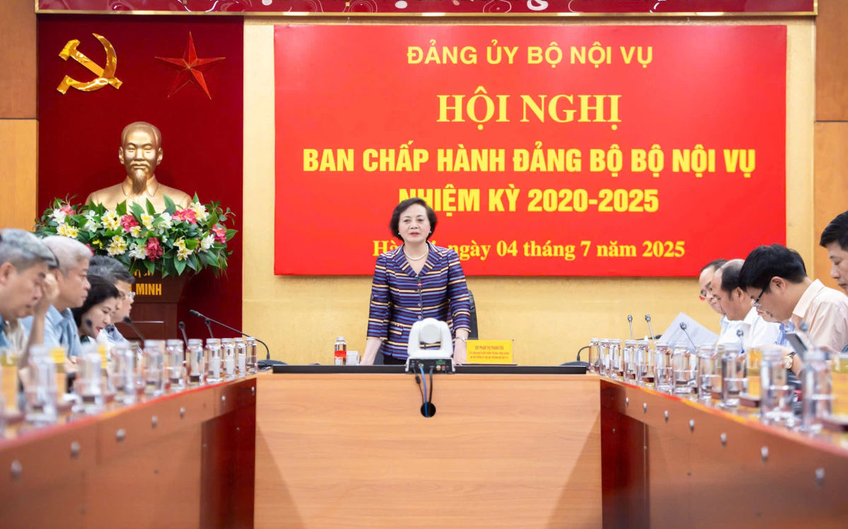 Những quán triệt của Bộ trưởng Bộ Nội vụ được nêu trong Hội nghị Ban Chấp hành Đảng bộ Bộ Nội vụ nhiệm kỳ 2020-2025 diễn ra chiều 4/7. 