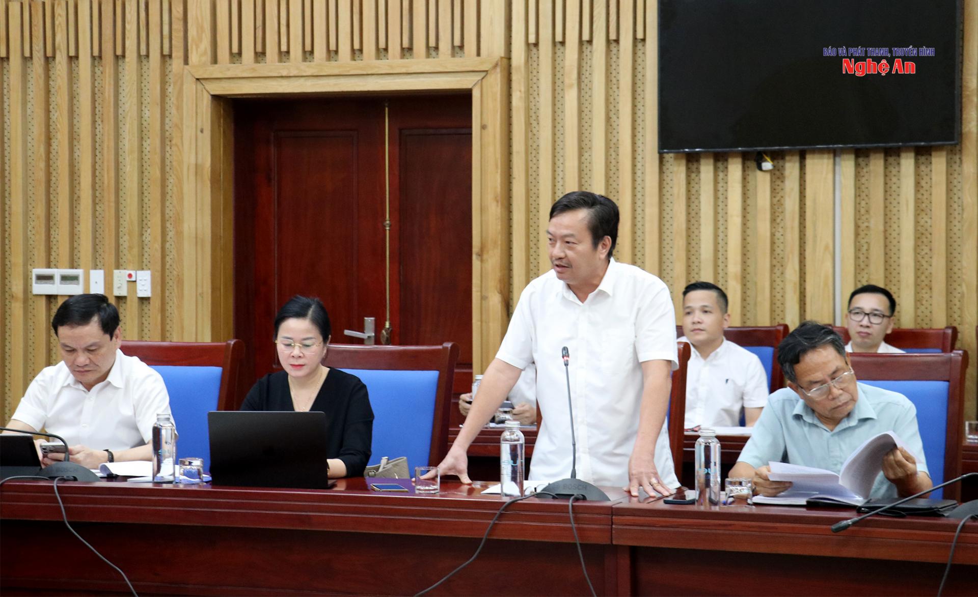 Ông Trần Anh Sơn – Chủ tịch Hội Doanh nghiệp tiêu biểu tỉnh phát biểu tại cuộc làm việc.