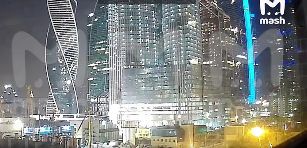 cảnh UAV đâm vào tòa nhà cao tầng ở Moscow City. Nguồn: Mash