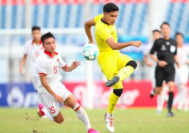 U23 Malaysia nỗ lực tìm bàn gỡ