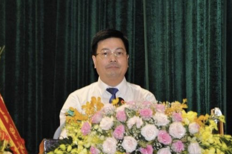 Ông Đinh Xuân Hướng tại thời điểm tháng 8/2020, được bầu làm Bí thư Huyện ủy Như Thanh nhiệm kỳ 2020-2025.