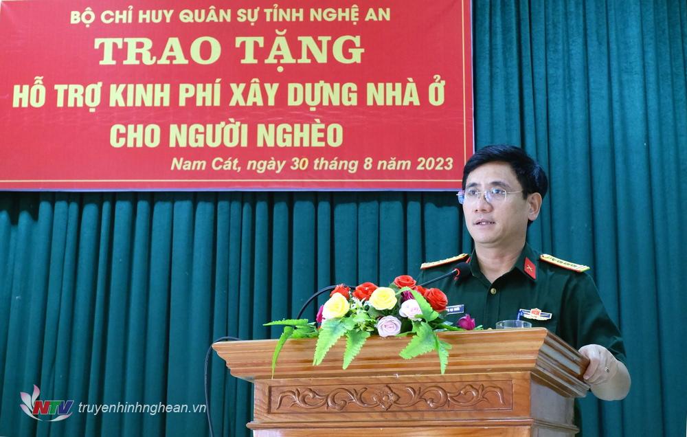 Đại tá Phan Đại Nghĩa, Ủy viên Ban Thường vụ Tỉnh ủy, Chỉ huy trưởng Bộ chỉ huy Quân sự tỉnh phát biểu tại buổi lễ
