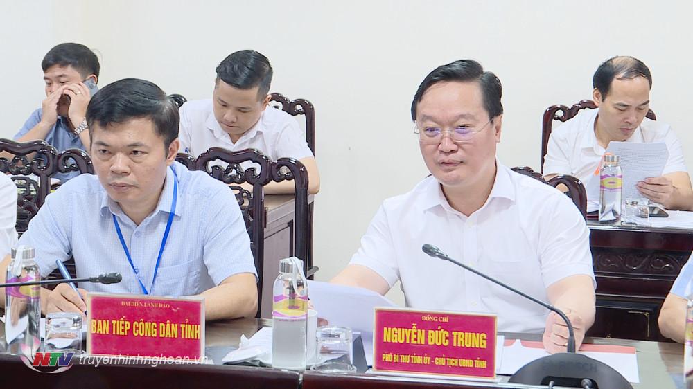 Chủ tịch UBND tỉnh Nguyễn Đức Trung phát biểu kết luận về nội dung công dân kiến nghị.