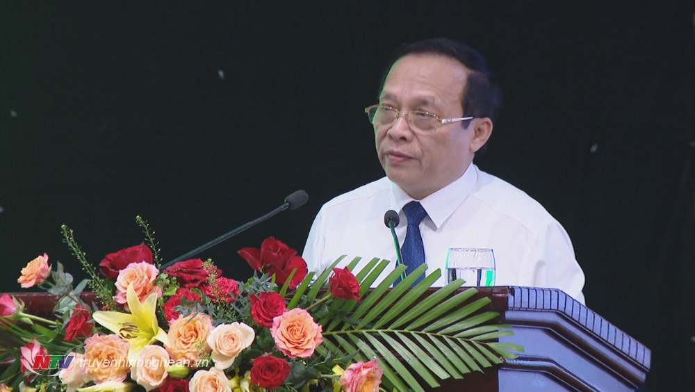 Đồng chí Nguyễn Quang Tùng - Ủy viên Ban Chấp hành Đảng bộ tỉnh, Chủ tịch Hội Nông dân tỉnh Nghệ An phát biểu khai mạc.