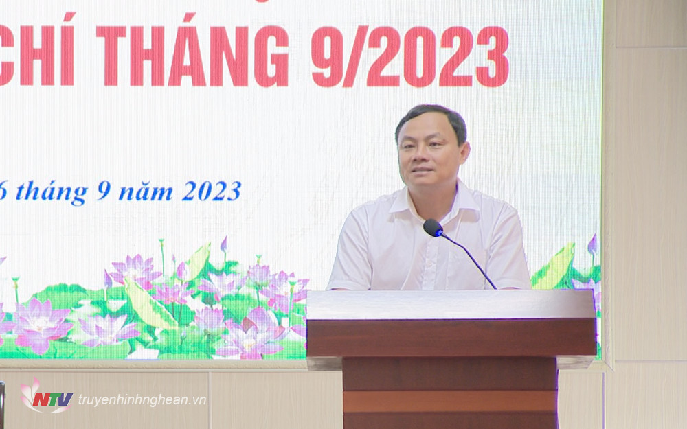 Phó Trưởng ban Tuyên giáo Tỉnh ủy Phạm Ngọc Cảnh phát biểu tại hội nghị.