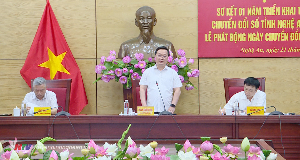 Đồng chí Nguyễn Đức Trung - Phó Bí thư Tỉnh ủy, Chủ tịch UBND tỉnh phát biểu kết luận hội nghị.