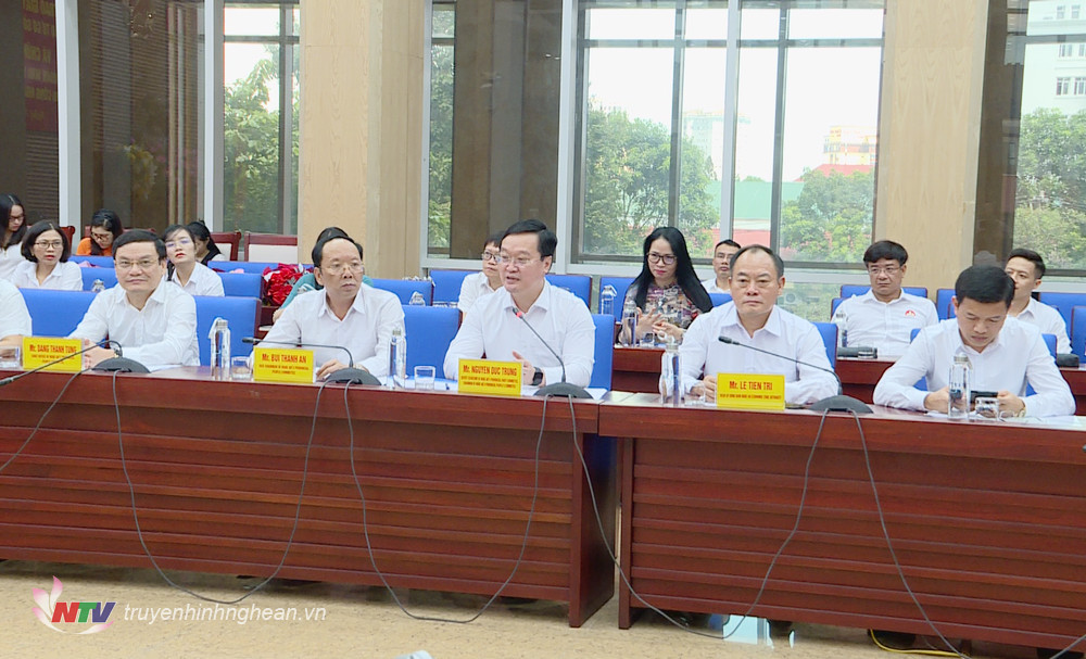 Chủ tịch UBND tỉnh Nguyễn Đức Trung phát biểu tại buổi lễ.