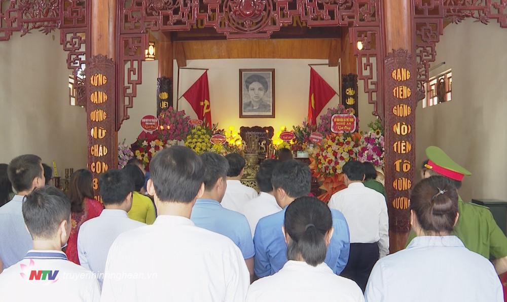 Toàn cảnh lễ tưởng niệm đồng chí Nguyễn Thị Minh Khai