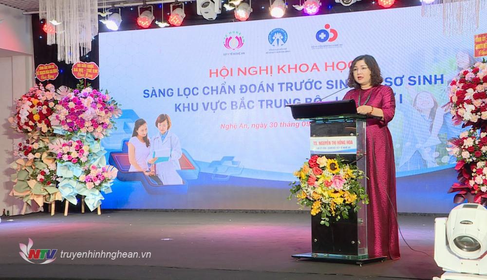 Giám đốc Sở Y tế Nghệ An Nguyễn Thị Hồng Hoa phát biểu tại hội nghị.